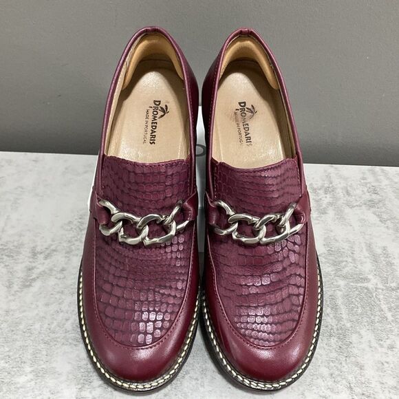 Dromedaris Leather Women's Burgundy Loafers w/silver Chain Detail Size 38 US 8 - Picture 4 of 16